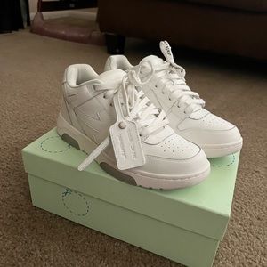 OFF-WHITE Out of Office “OOO” Low (White)